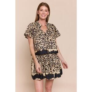 Sofia Made in Italy Melani Mini Skirt in Leopard O/S